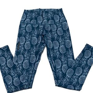 Stylish Blue Pineapple Print Leggings